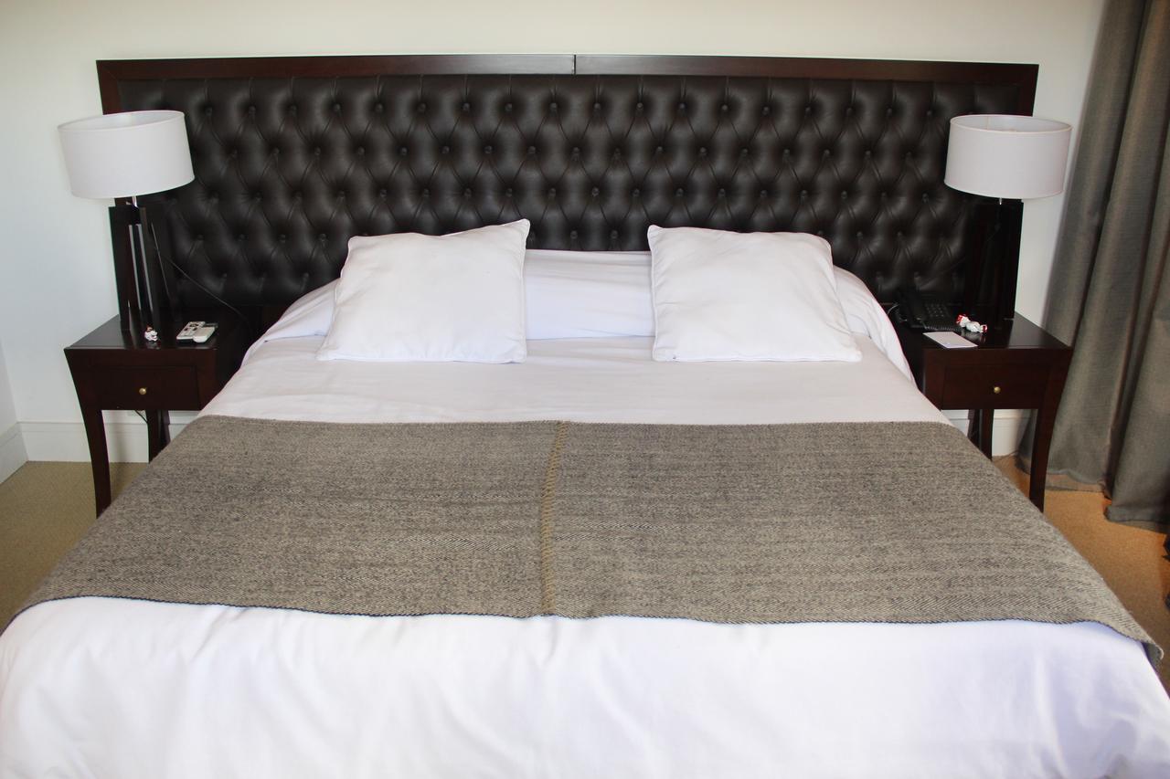 Real Hotel Lujan Luaran gambar
